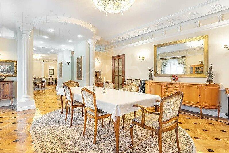 2-этажный коттедж 820 м² с отделкой