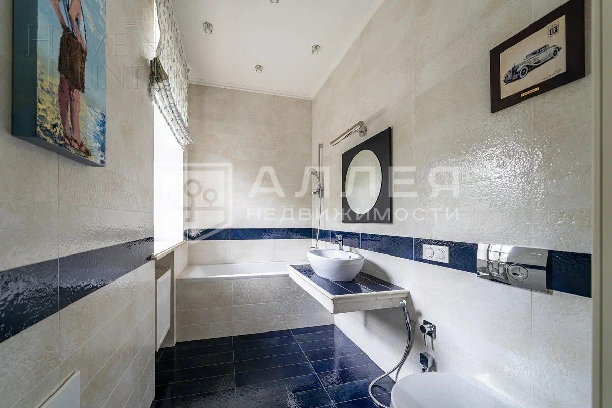 2-этажный коттедж 590 м² с отделкой