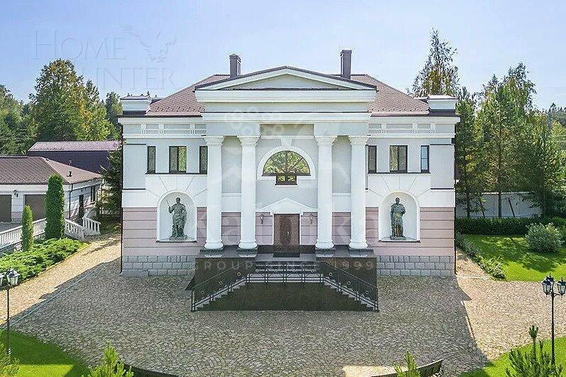 2-этажный коттедж 820 м² с отделкой