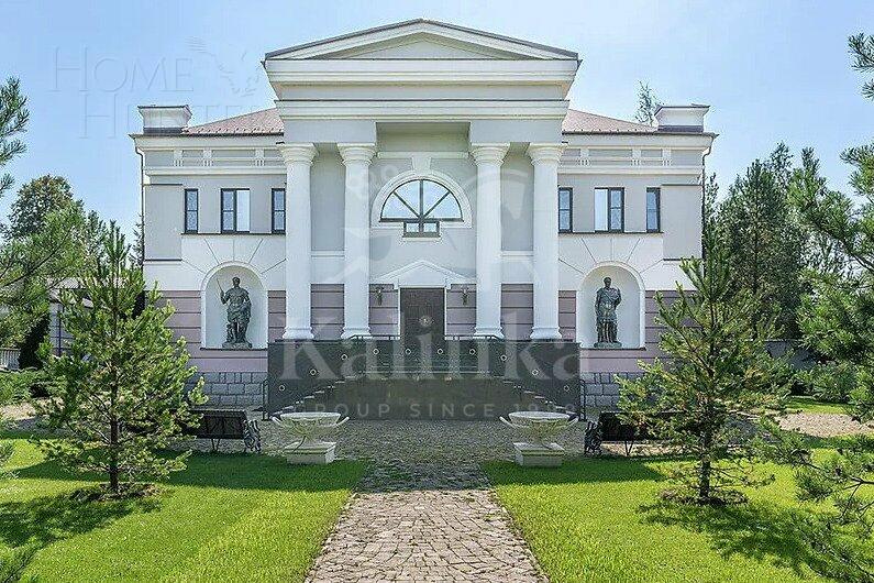 2-этажный коттедж 820 м² с отделкой