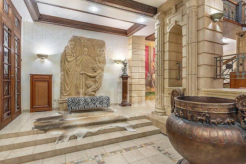 2-этажный коттедж 820 м² с отделкой