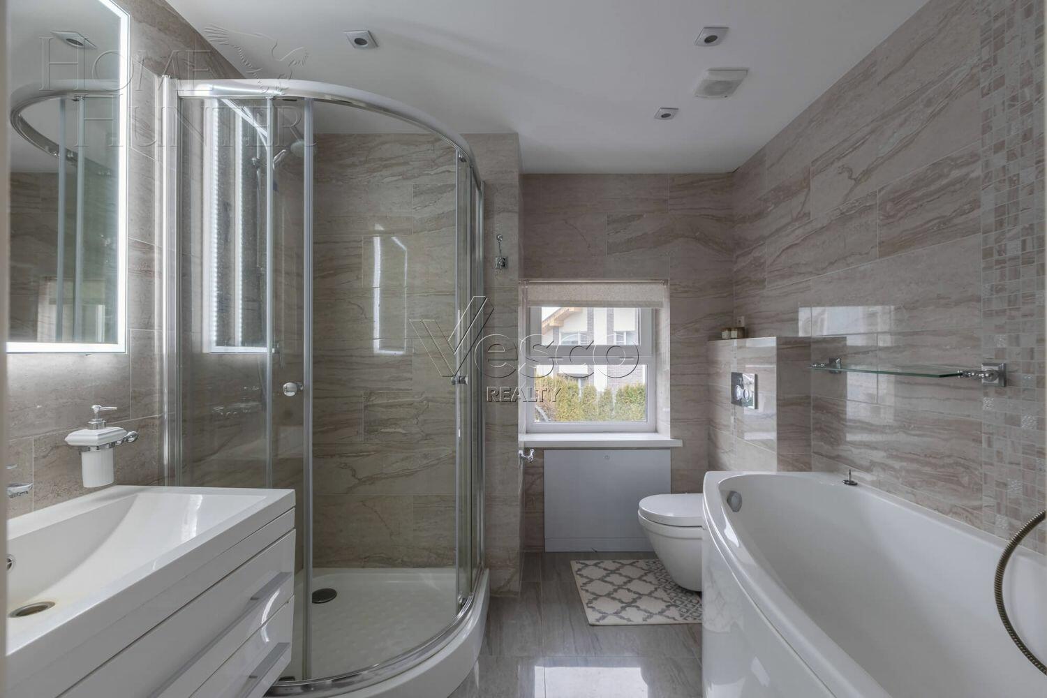 2-этажный коттедж 160 м² с отделкой