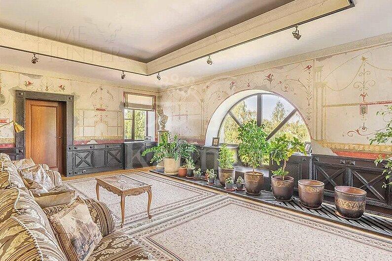 2-этажный коттедж 820 м² с отделкой
