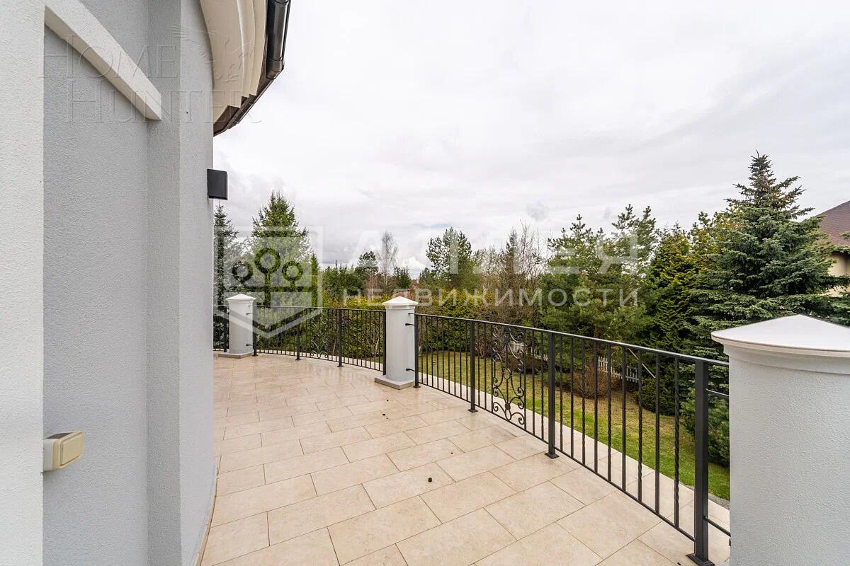 2-этажный коттедж 590 м² с отделкой