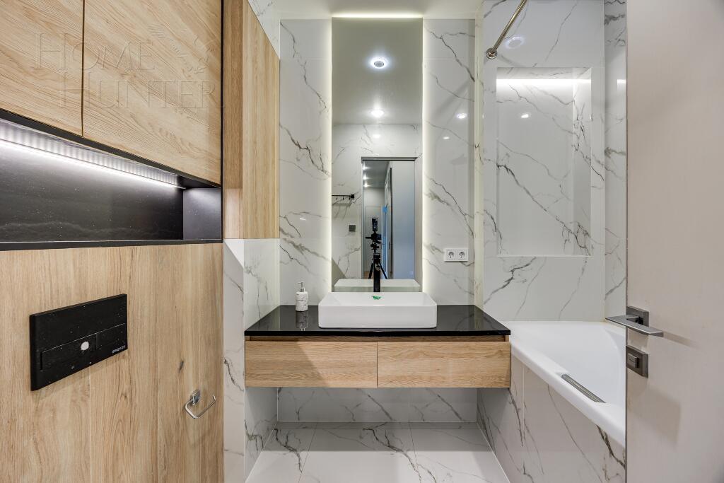 2-КОМН. КВАРТИРА С ОТДЕЛКОЙ 70 М² НА 10 ЭТАЖЕ