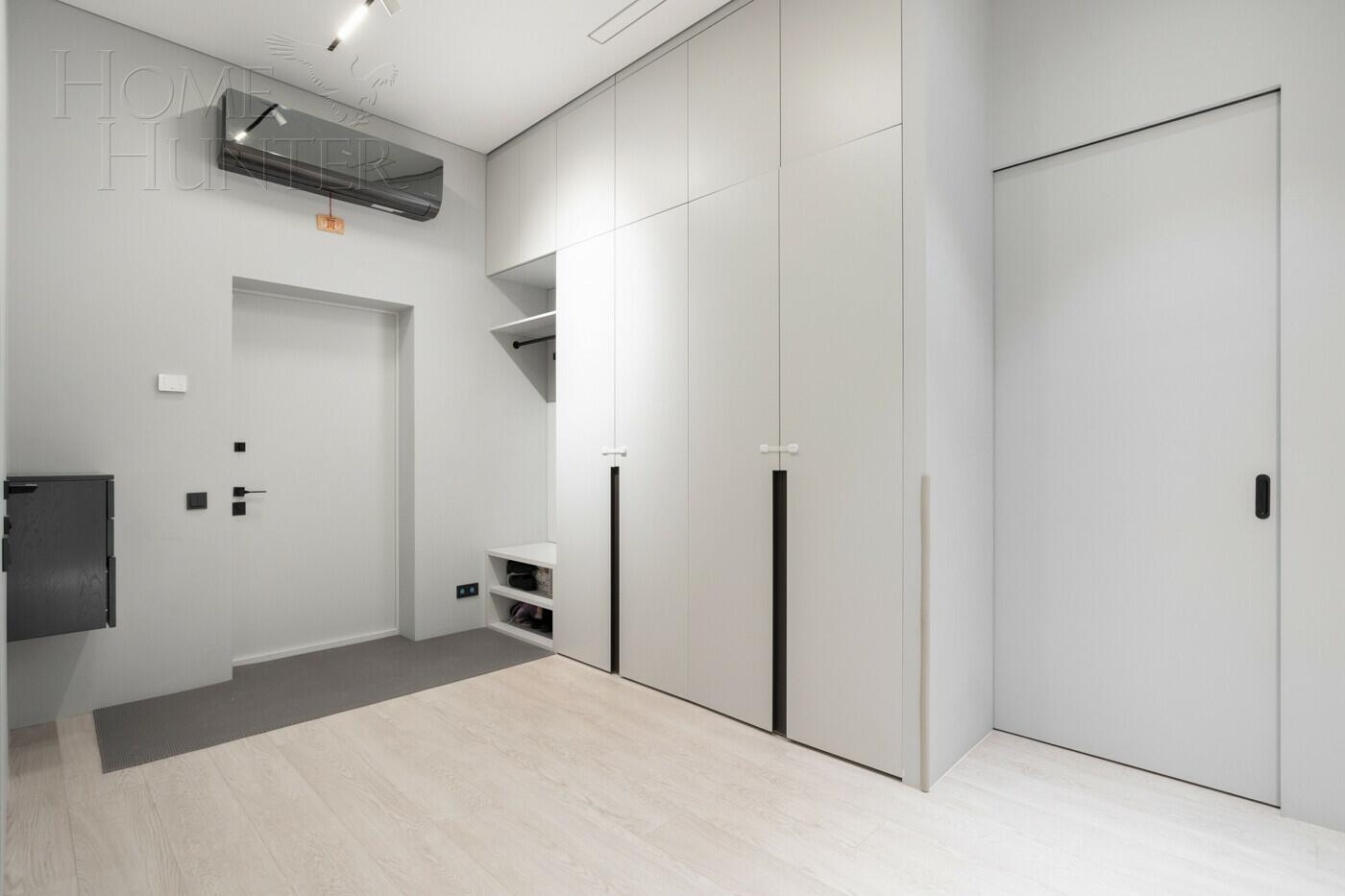3-КОМН. КВАРТИРА С ОТДЕЛКОЙ 90 М² НА 1 ЭТАЖЕ