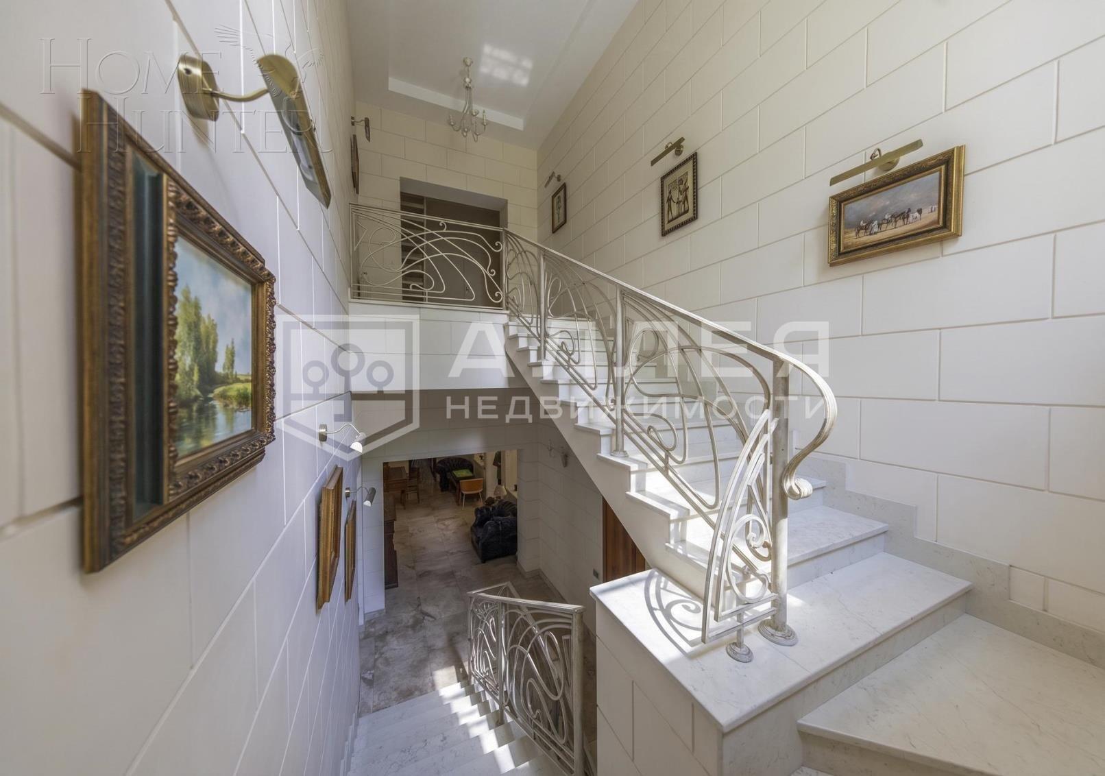 3-этажный коттедж 732.9 м² с отделкой