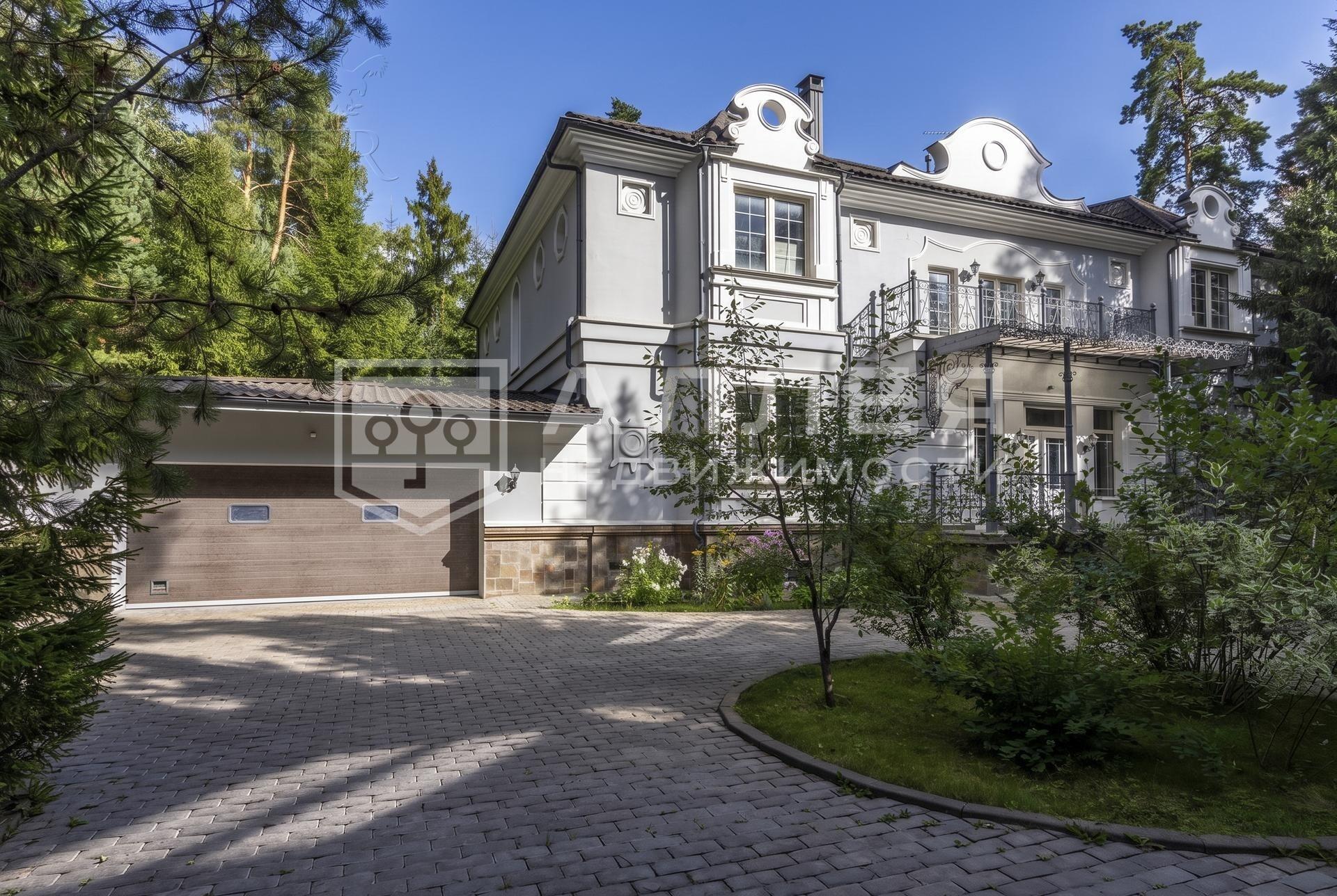 3-этажный коттедж 732.9 м² с отделкой