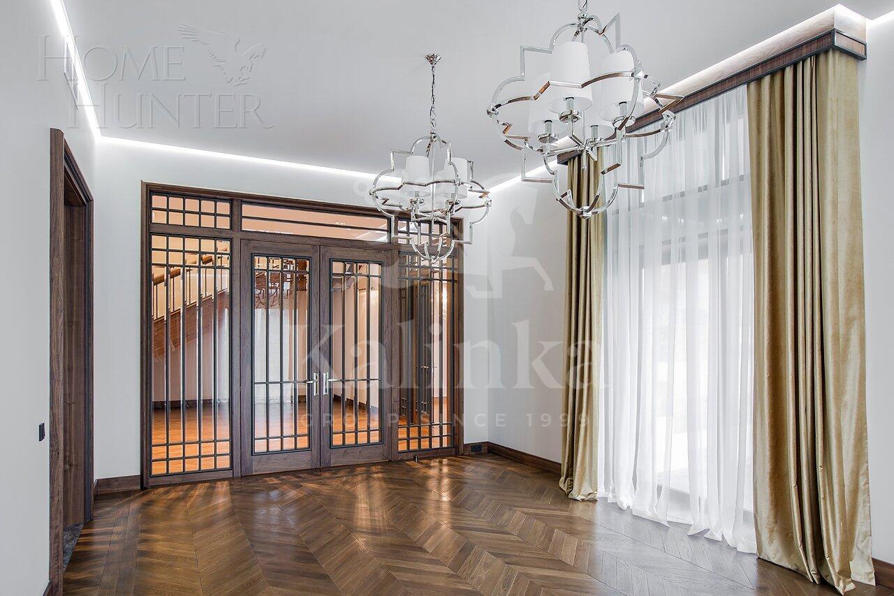 2-этажный коттедж 989.7 м² с отделкой