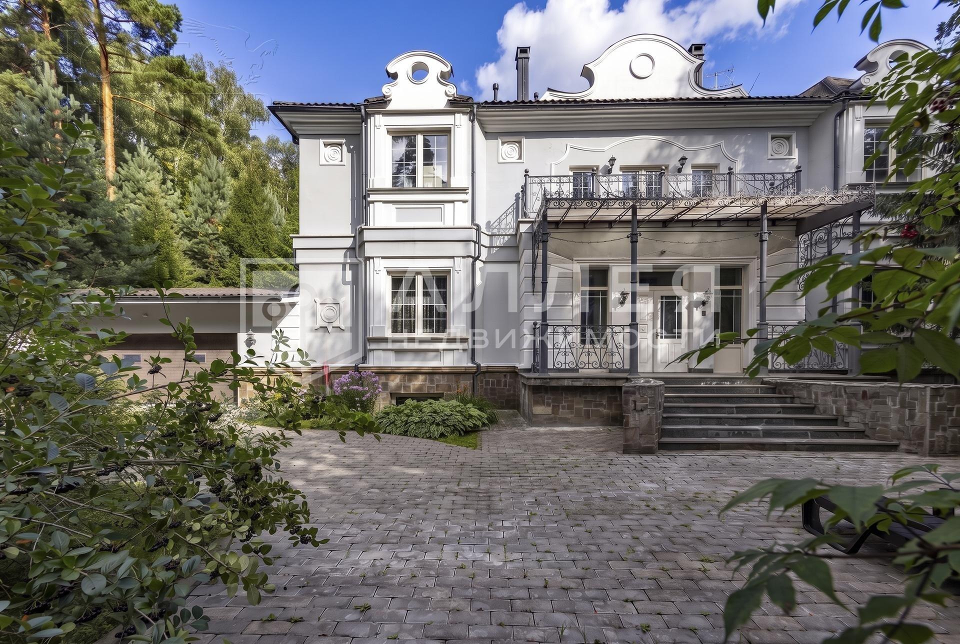 3-этажный коттедж 732.9 м² с отделкой