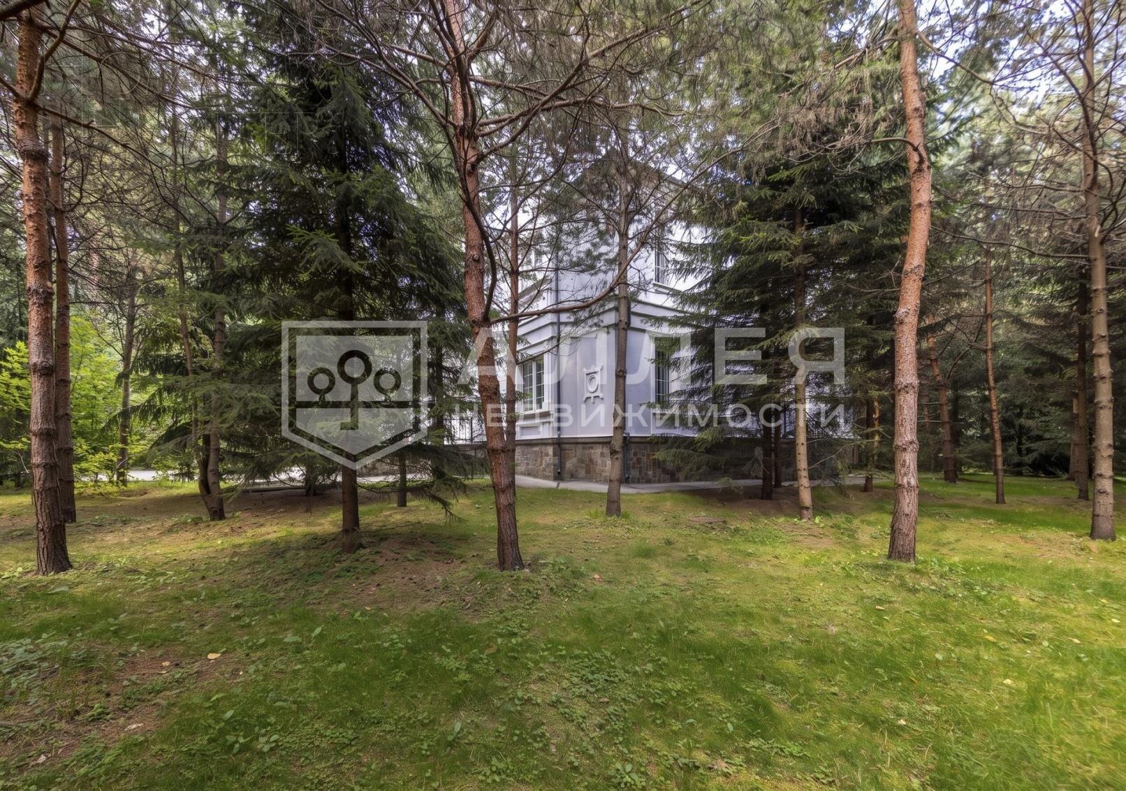 3-этажный коттедж 732.9 м² с отделкой
