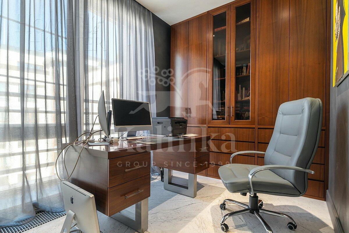6-КОМН. КВАРТИРА С ОТДЕЛКОЙ 290 М² НА 6 ЭТАЖЕ