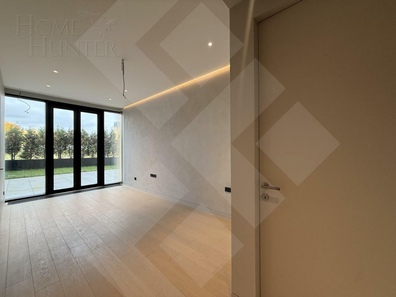 4-КОМН. КВАРТИРА С ОТДЕЛКОЙ 161.5 М² НА 2 ЭТАЖЕ