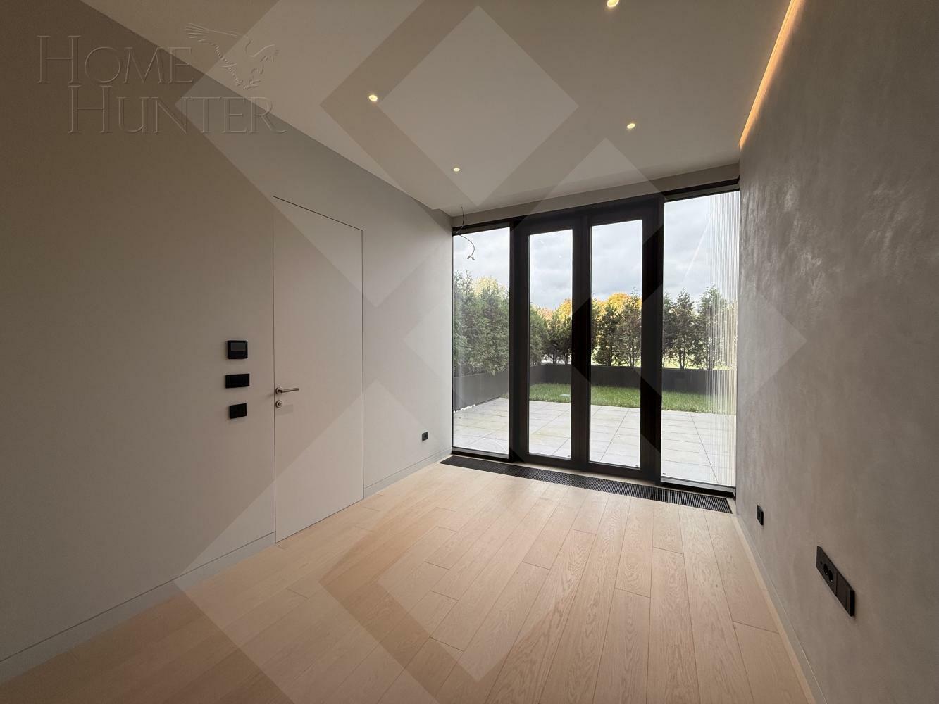 4-КОМН. КВАРТИРА С ОТДЕЛКОЙ 161.5 М² НА 2 ЭТАЖЕ