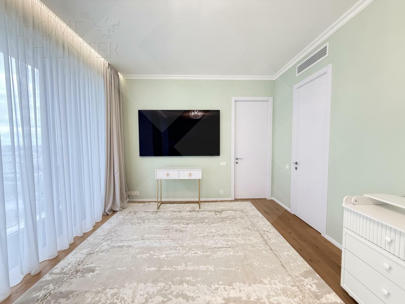 4-КОМН. КВАРТИРА С ОТДЕЛКОЙ 159 М² НА 27 ЭТАЖЕ