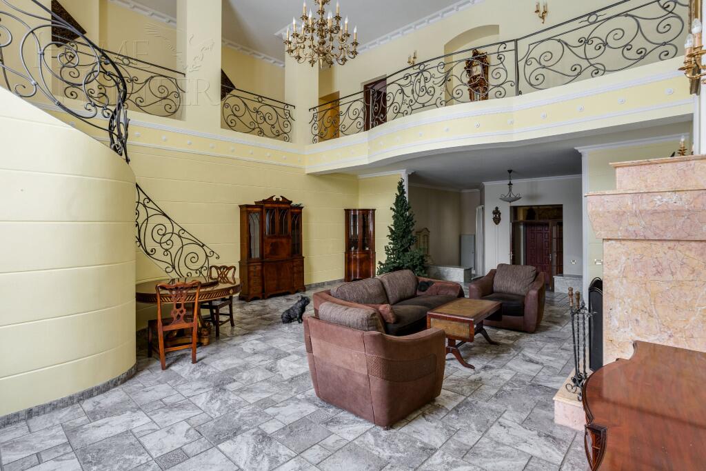 2-этажный коттедж 760 м² с отделкой