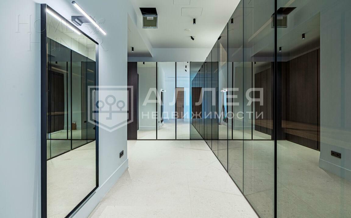 3-этажный коттедж 1 250 м² с отделкой