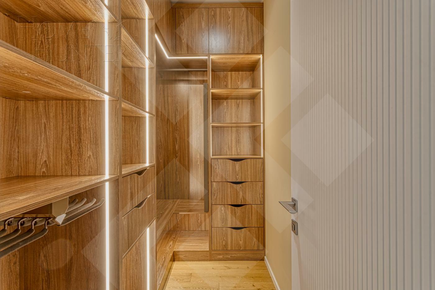4-КОМН. КВАРТИРА С ОТДЕЛКОЙ 159 М² НА 27 ЭТАЖЕ