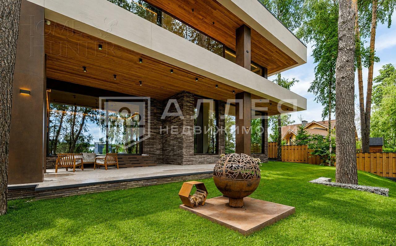 3-этажный коттедж 1 250 м² с отделкой