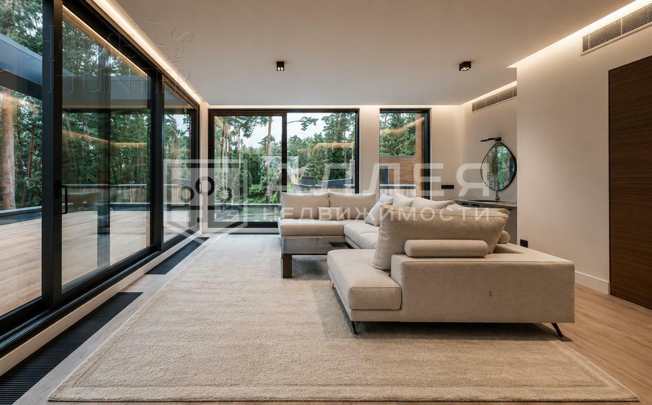3-этажный коттедж 1 250 м² с отделкой