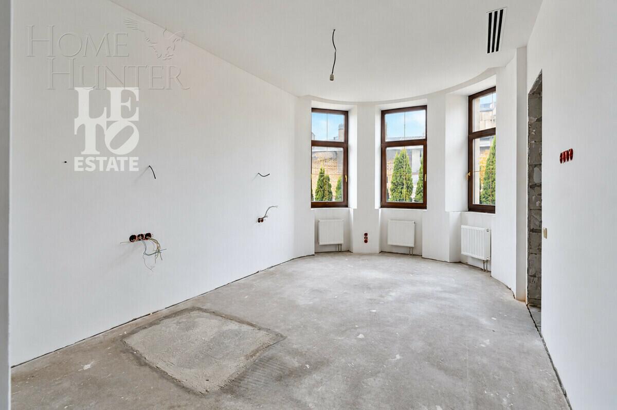 1-этажный коттедж 740 м² без отделки
