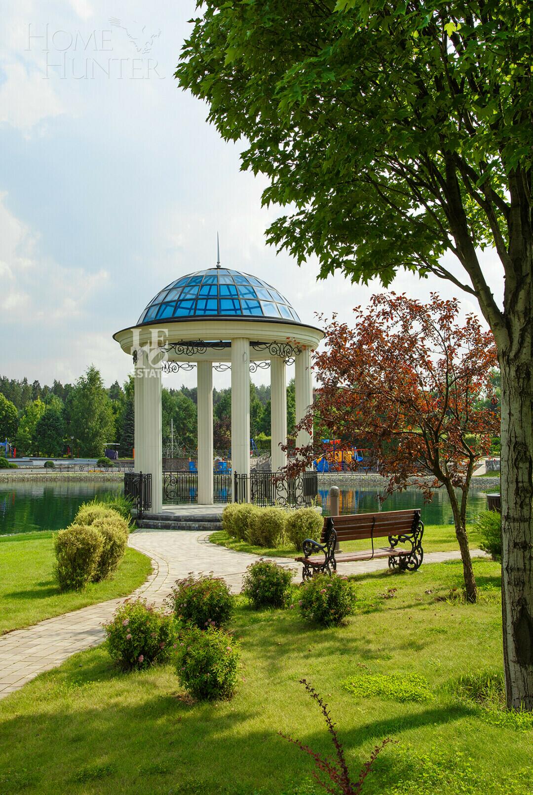1-этажный коттедж 740 м² без отделки