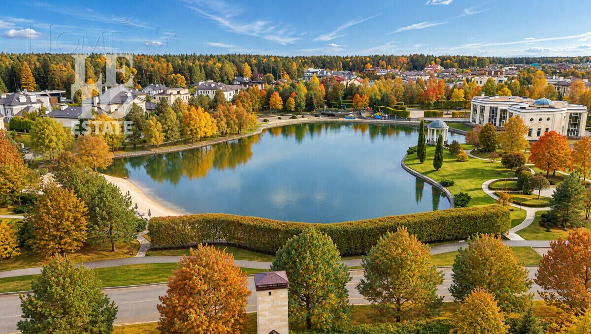 1-этажный коттедж 740 м² без отделки