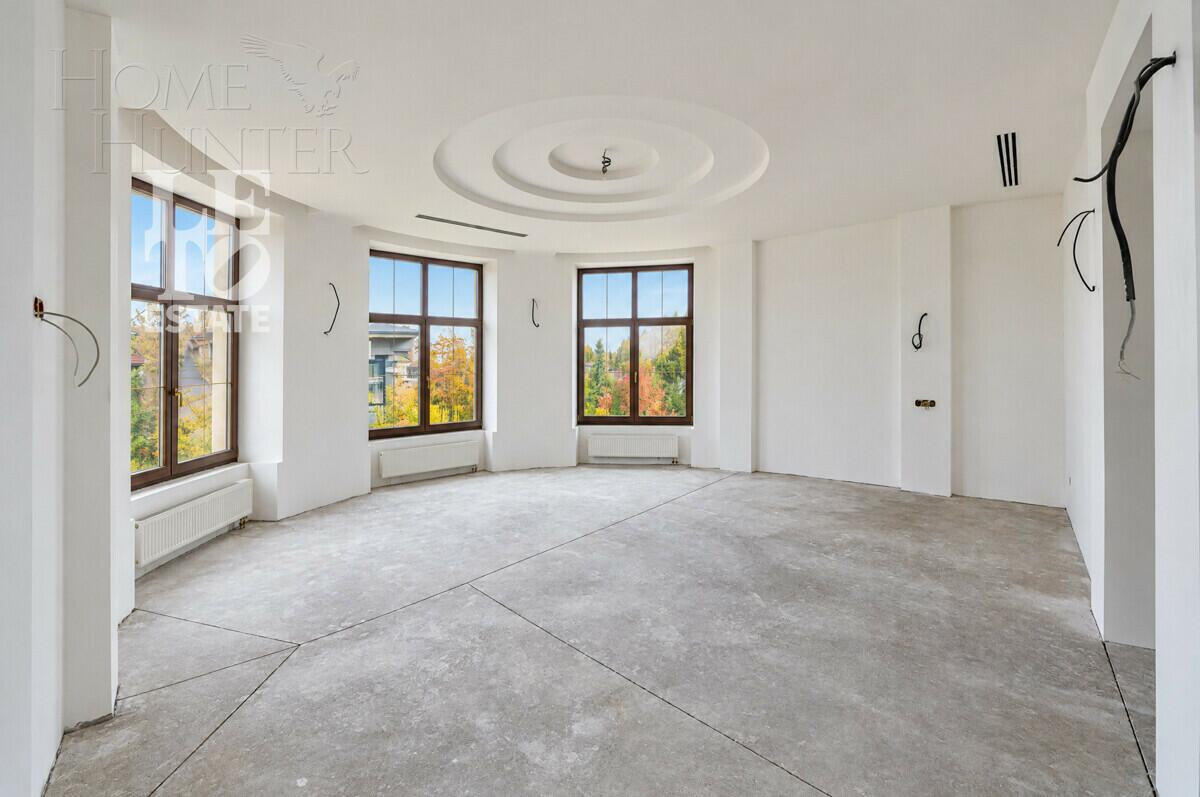 1-этажный коттедж 740 м² без отделки