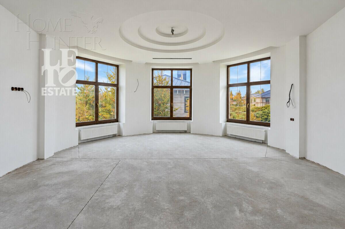 1-этажный коттедж 740 м² без отделки