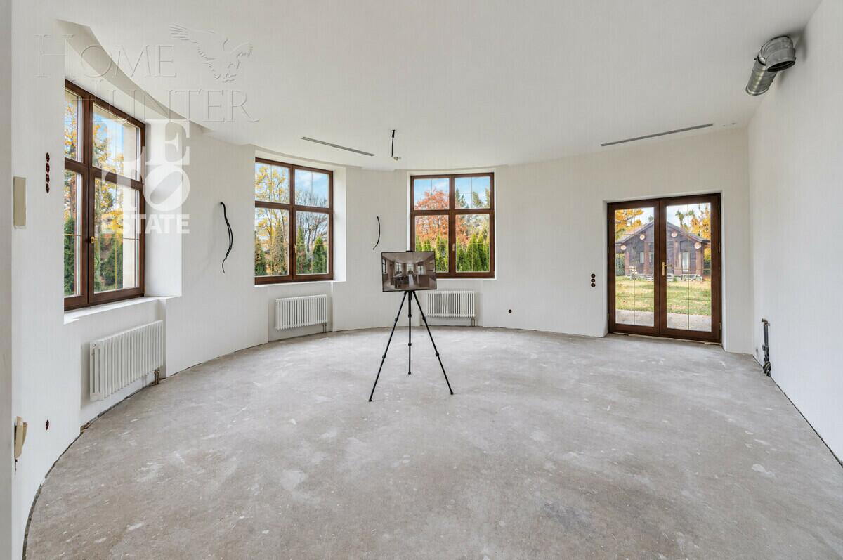 1-этажный коттедж 740 м² без отделки
