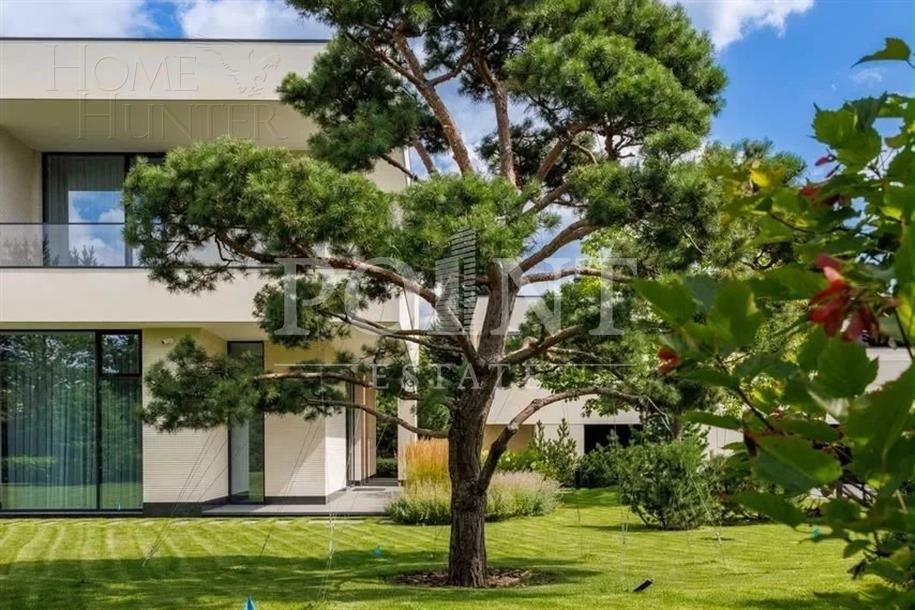 КОТТЕДЖ 2 560 м² с отделкой