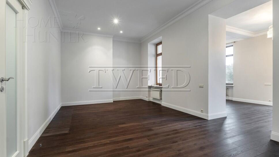 2-этажный коттедж 400 м² с отделкой