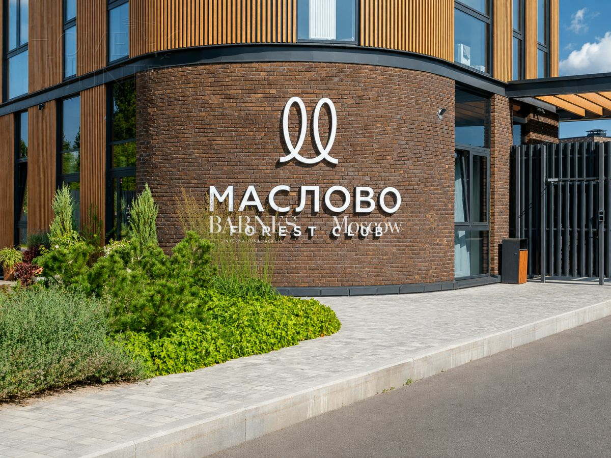 2-этажный коттедж 290.6 м² без отделки