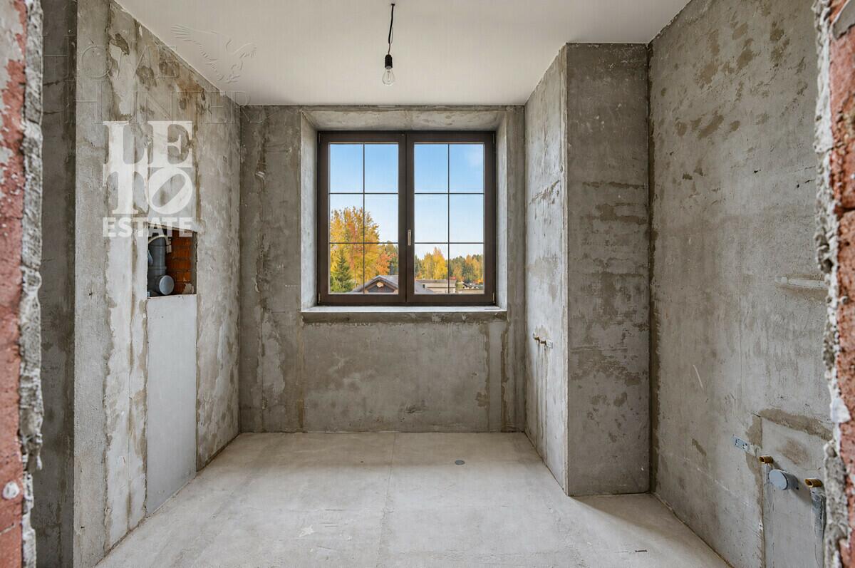 1-этажный коттедж 740 м² без отделки