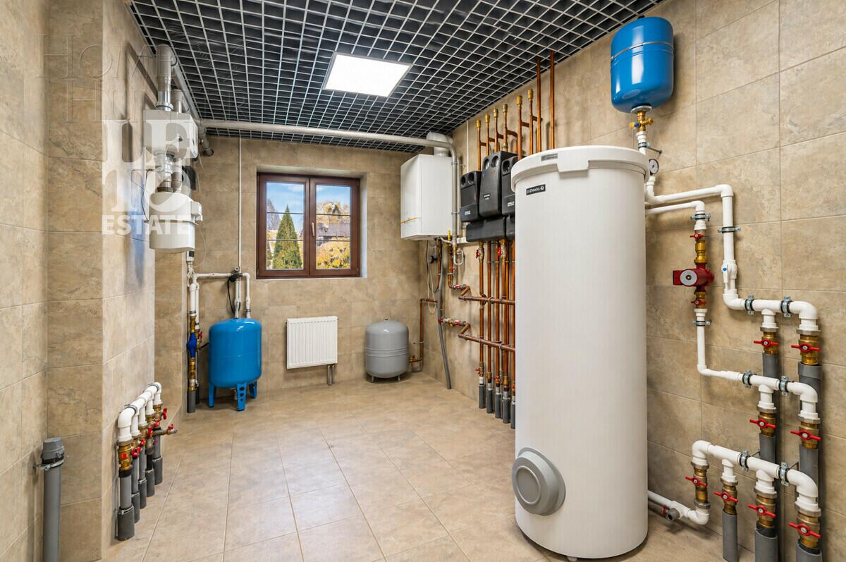 1-этажный коттедж 740 м² без отделки