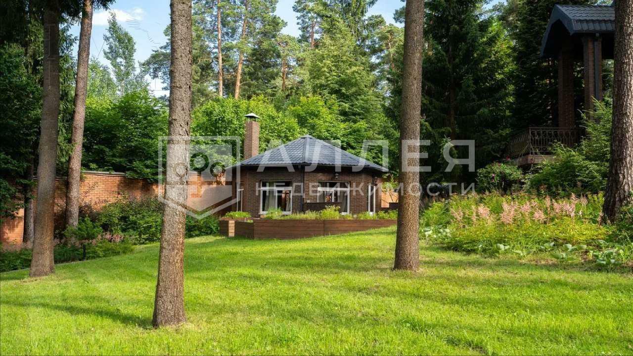 3-этажный коттедж 422 м² с отделкой
