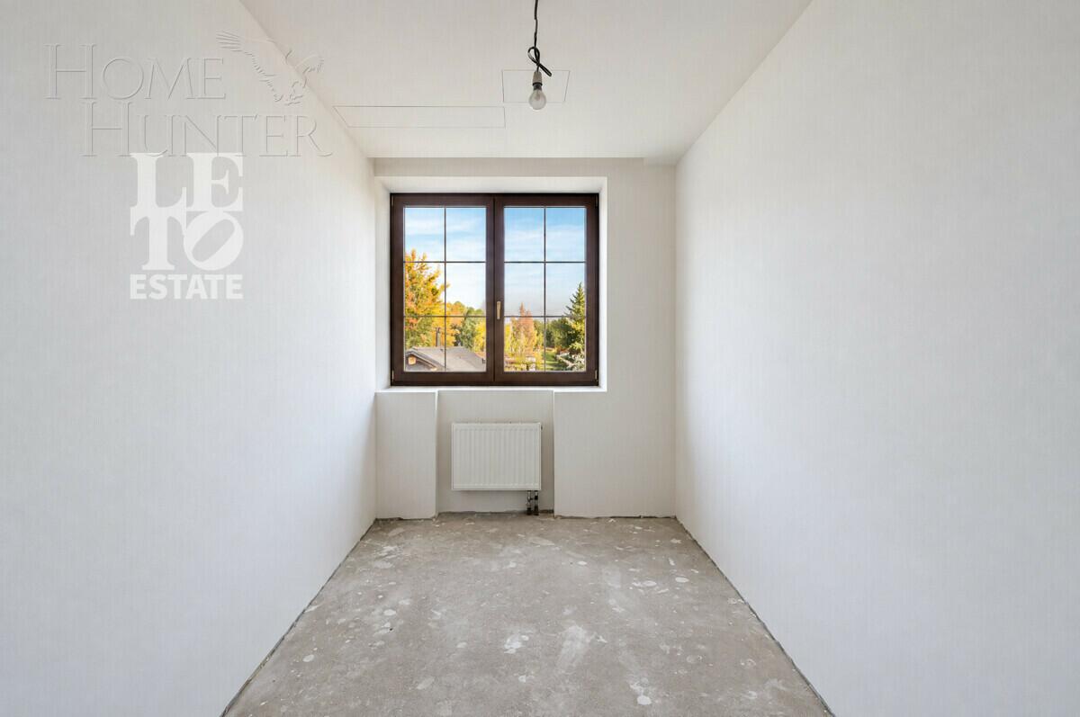 1-этажный коттедж 740 м² без отделки