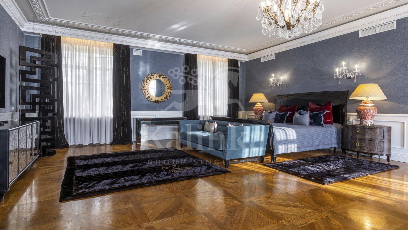 4-этажный коттедж 2 000 м² с отделкой