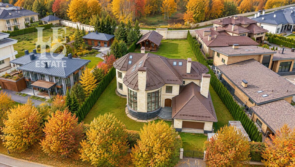 1-этажный коттедж 740 м² без отделки