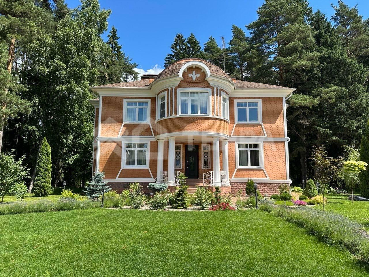 КОТТЕДЖ 450 м² с отделкой