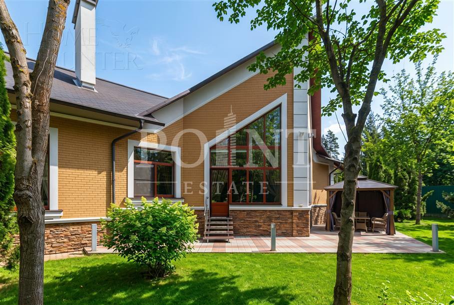 1-этажный коттедж 450 м² с отделкой