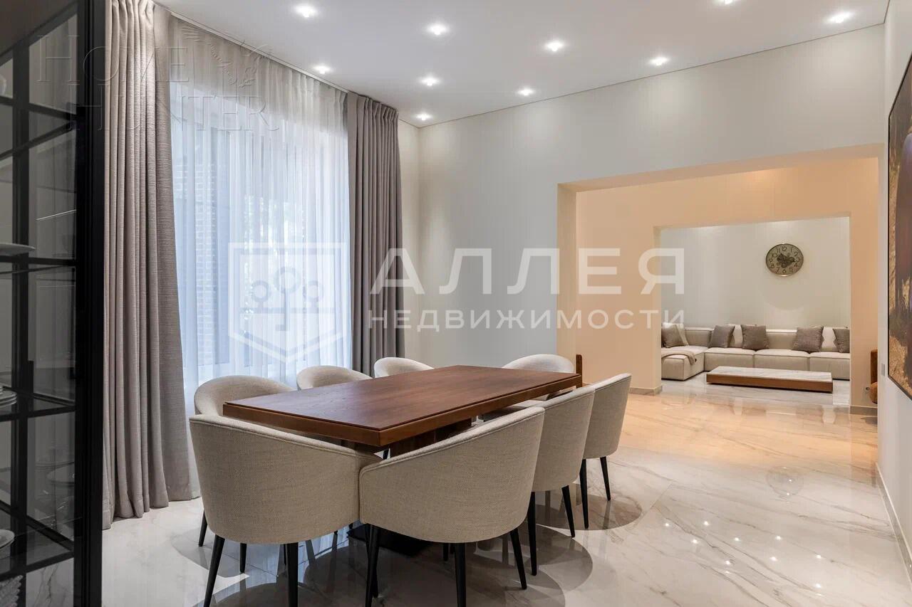 2-этажный коттедж 707 м² с отделкой