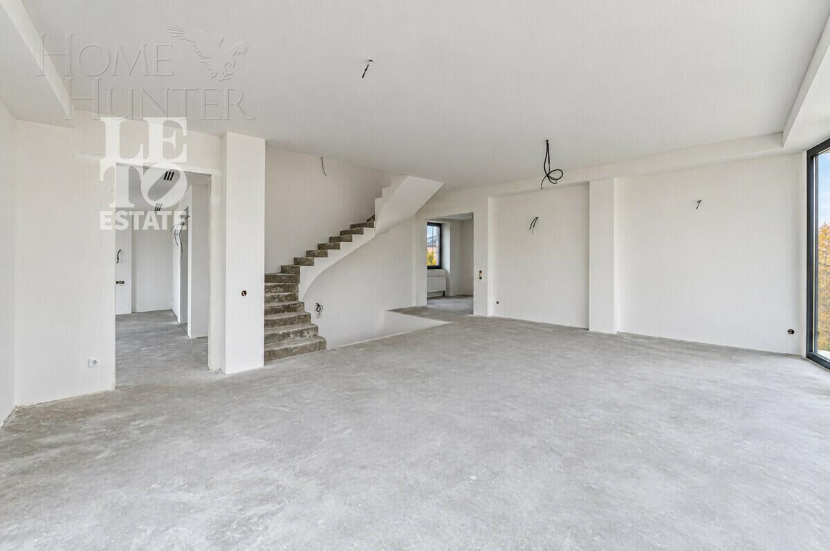 1-этажный коттедж 740 м² без отделки