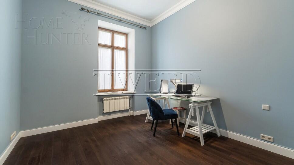 2-этажный коттедж 400 м² с отделкой