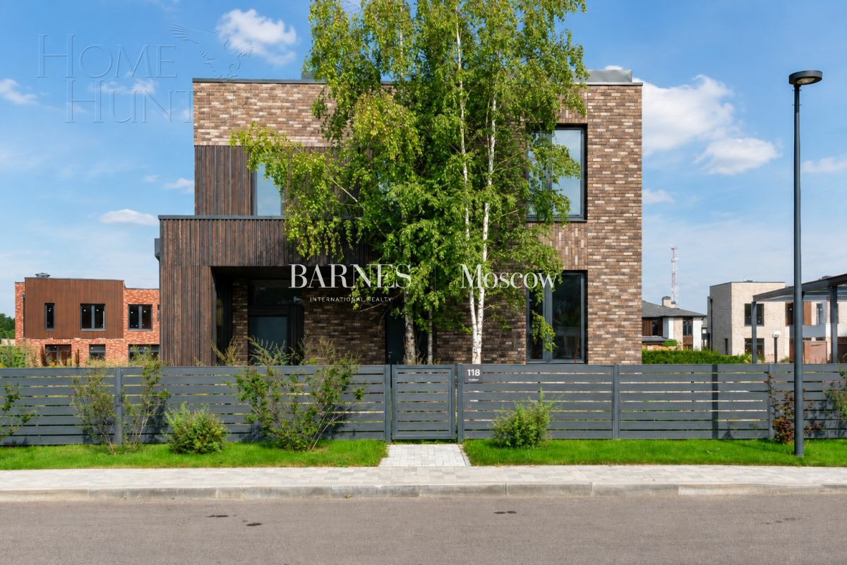2-этажный коттедж 290.6 м² без отделки