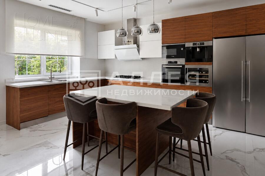 2-этажный коттедж 560 м² с отделкой