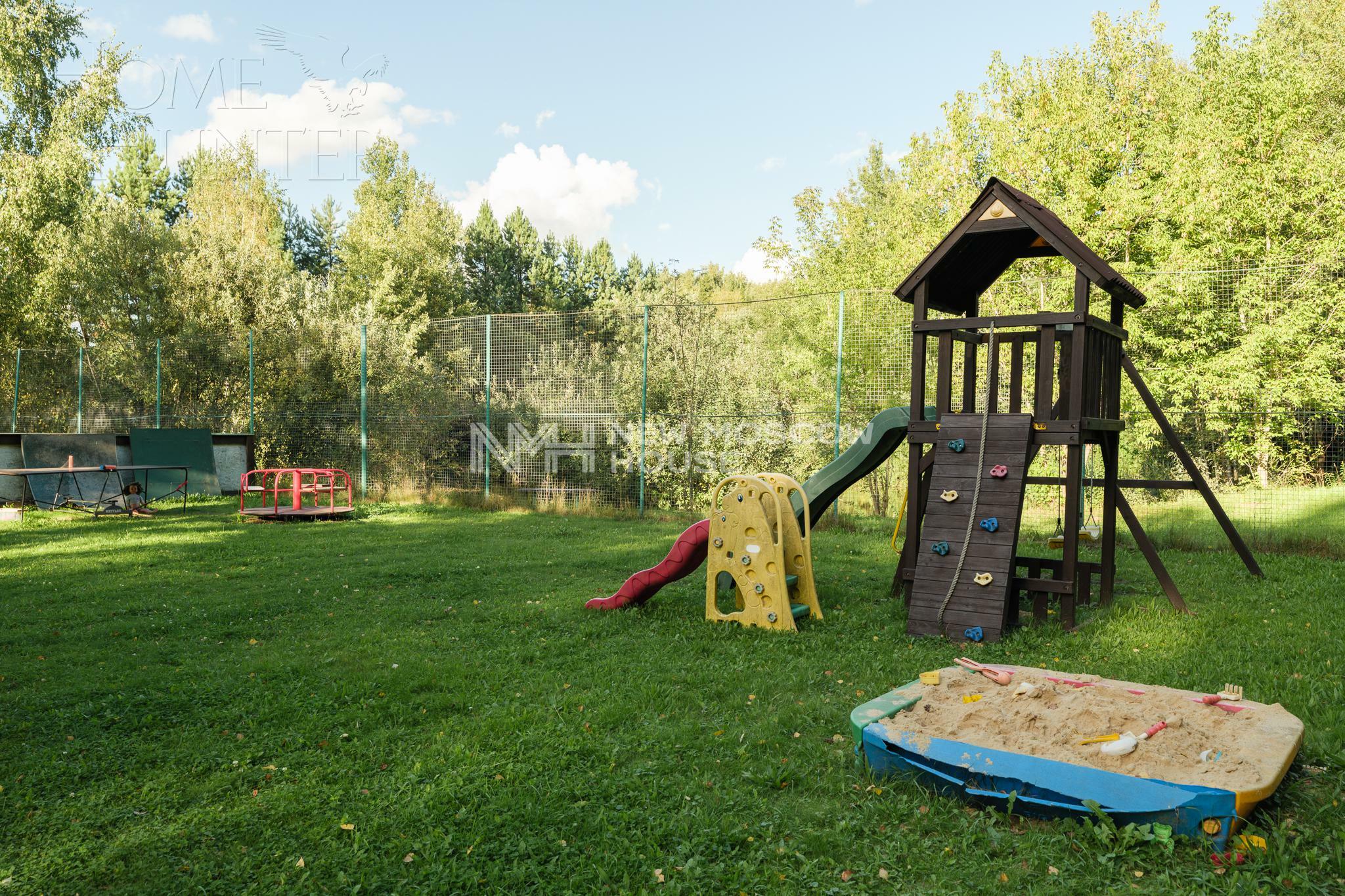 3-этажный коттедж 356.5 м² с отделкой