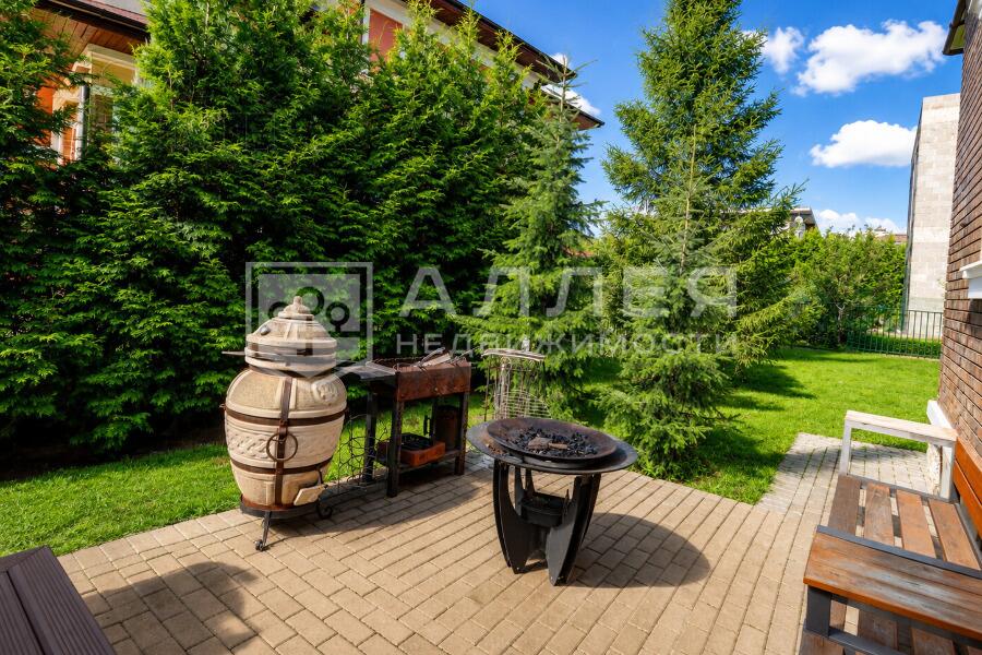 2-этажный коттедж 560 м² с отделкой