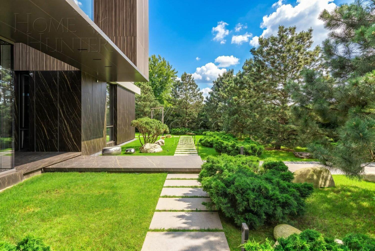 2-этажный коттедж 828 м² с отделкой
