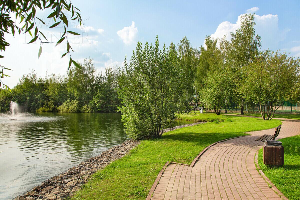 1-этажный коттедж 640 м² без отделки
